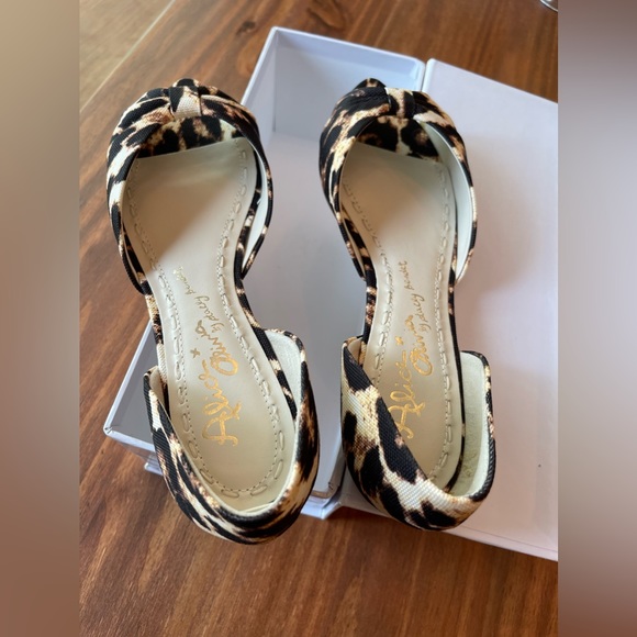 Alice and Olivia by Stacey Bendet leopard print flats 38.5 - Picture 6 of 11